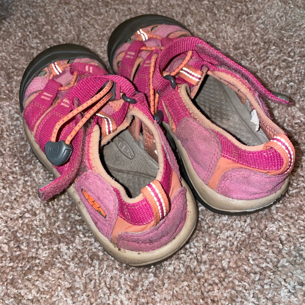 Keen little girl, shoes, size one